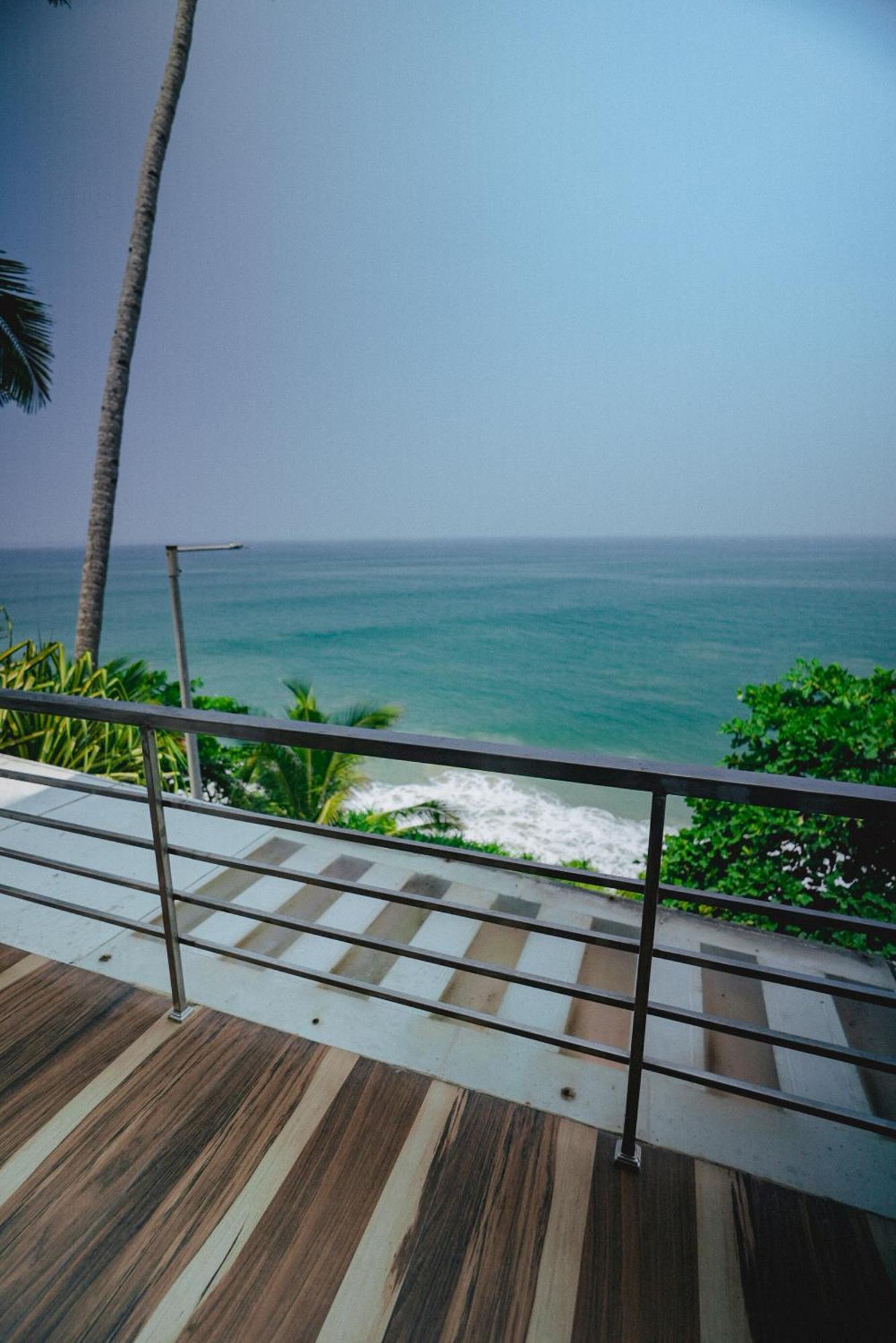 Clafouti Beach Resort - A Seafacing Resort Varkala Exterior foto