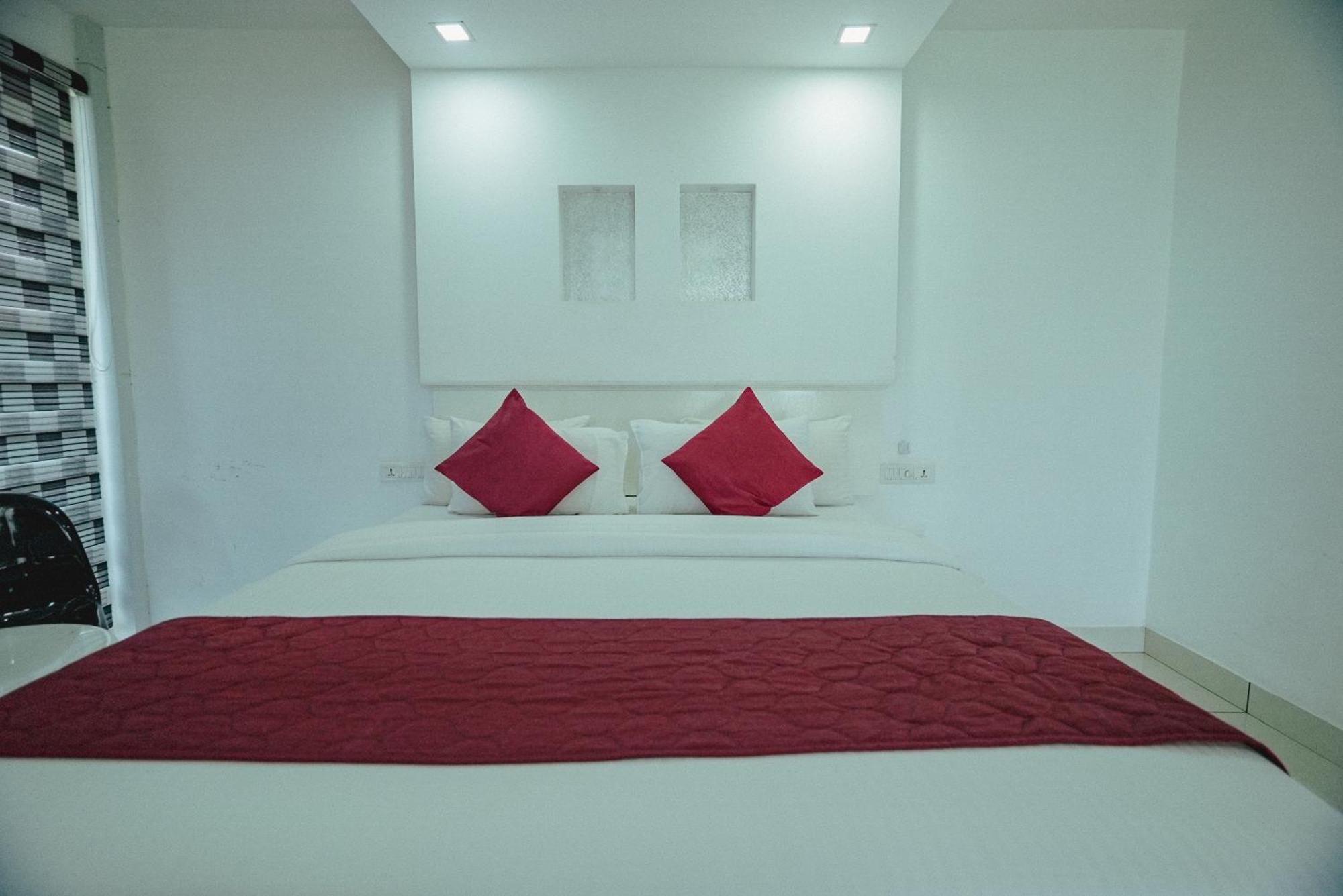 Clafouti Beach Resort - A Seafacing Resort Varkala Exterior foto