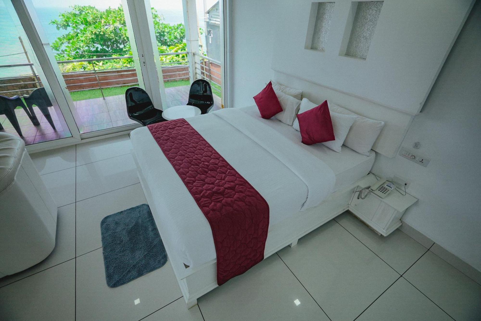 Clafouti Beach Resort - A Seafacing Resort Varkala Exterior foto